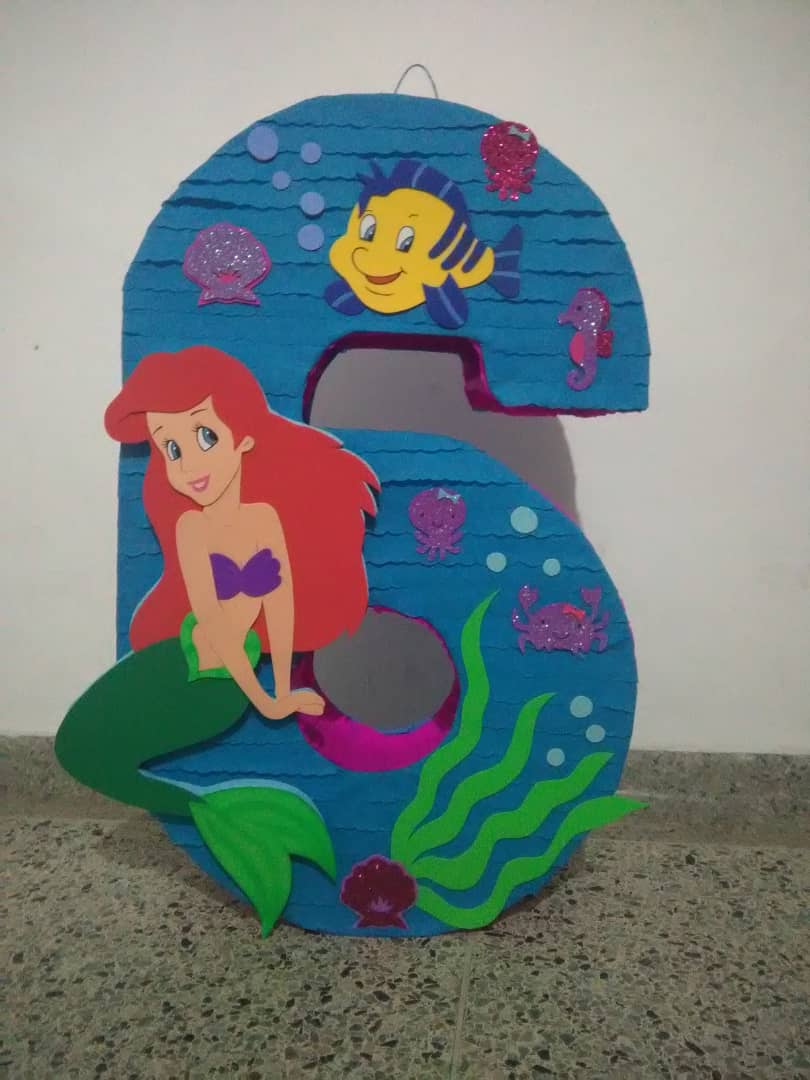 piñatas