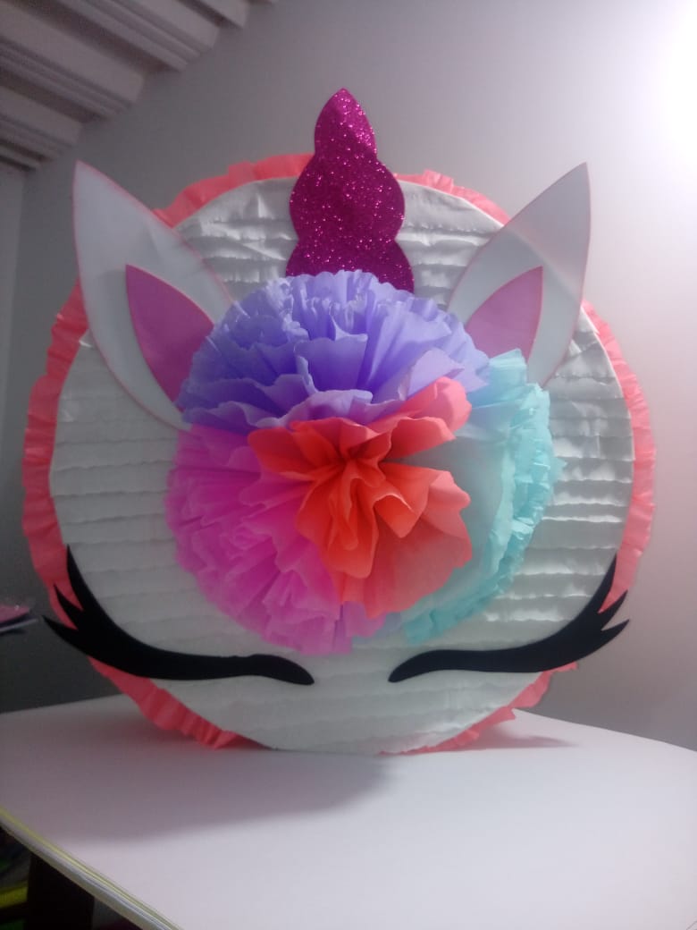 piñatas