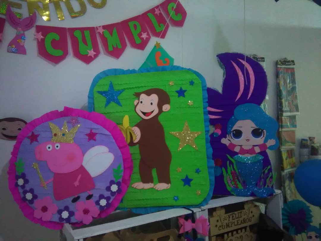 piñatas